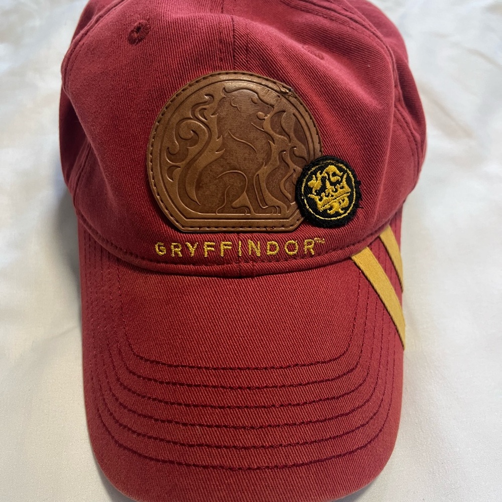 Harry Potter New York Wizarding World Exclusive‎ GRYFFINDOR Hat Cap